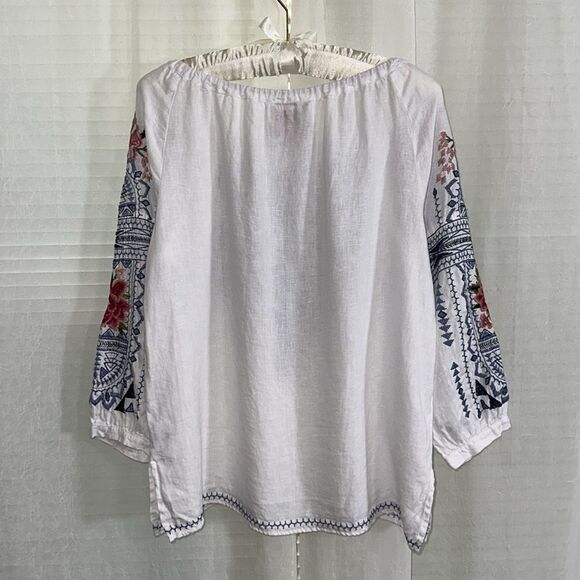 Johnny Was XS Davis Tie Peasant Bohemian White Blue Pink Embroidered Linen Top - Picture 9 of 14